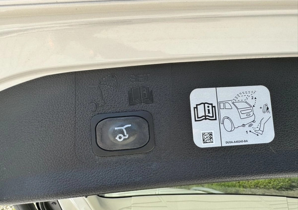 Ford Kuga cena 74800 przebieg: 90500, rok produkcji 2019 z Gdańsk małe 37